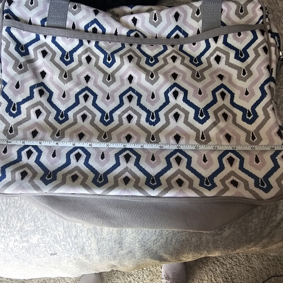 Tote - Picture 6 of 6